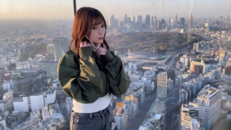 國際線CA內定已定 2023年選美大賽獲得冠軍。在大學生最後一年，不惜取消內定的演出，完全墮落的影片。-早期購買推薦-