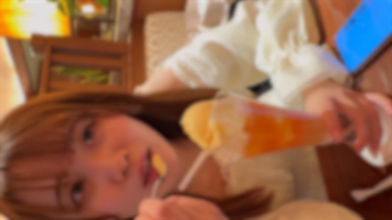 【首次露臉】與曾是舞蹈部、現居東海地區的真實幼教老師的興趣性愛。在絕頂到近乎昏厥的她體內，深深地內射滿滿的精液。。。