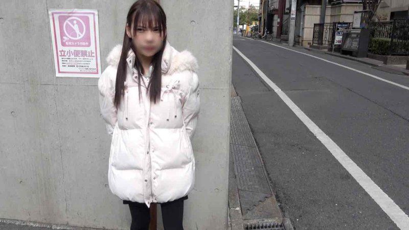 【街頭搭訕第3章】！在新宿搭訕成功了長得像川奈奈的纖細美女。神級腹肌＆最棒的腰身體型，將無套肉棒插入超敏感小穴→激烈高潮中出！【海外版】附特典